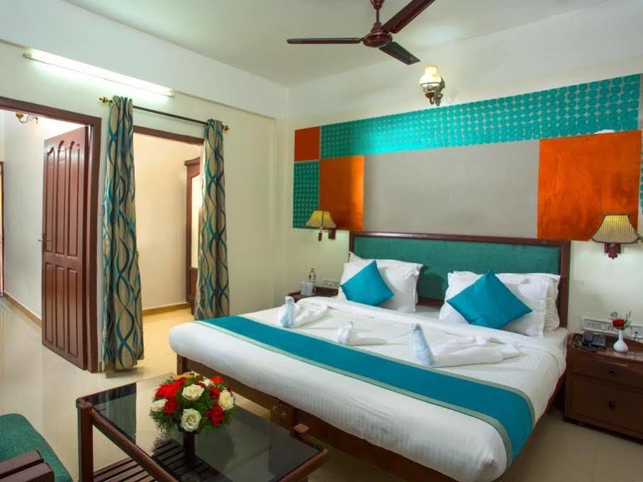 Spice Country Resort Chithirapuram Exterior foto
