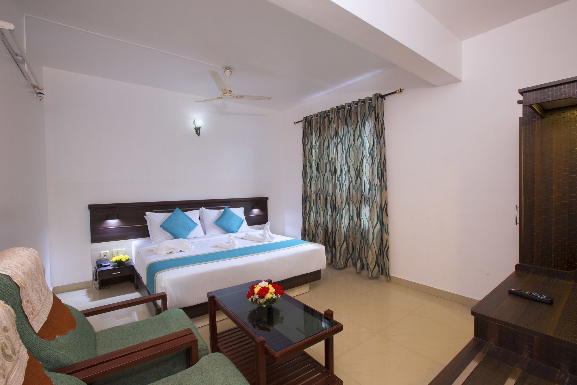 Spice Country Resort Chithirapuram Exterior foto